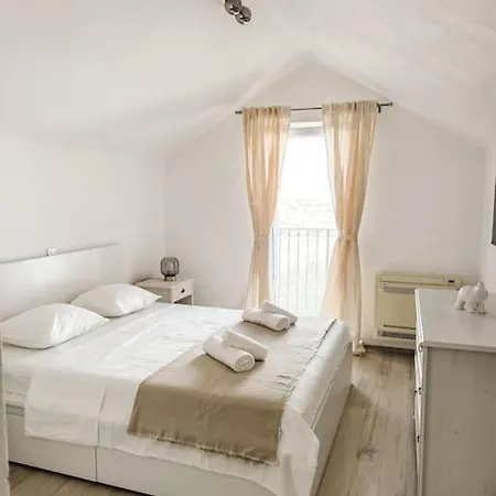 Cozyhouse79 3-bedroom With Gym Semesterbostad Bol