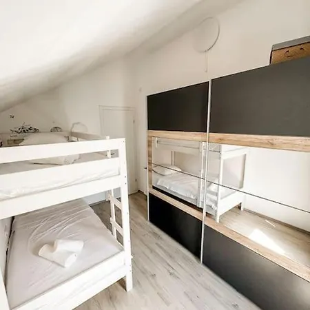 Holiday home Cozyhouse79 3-bedroom With Gym Bol