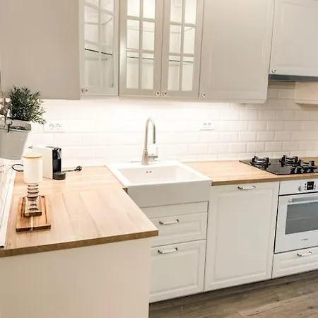 Cozyhouse79 3-bedroom With Gym Vakantiehuis